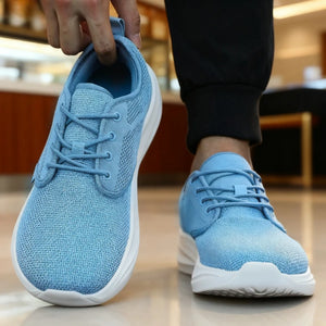 SM 110 Wide Toe Walking Sneaker