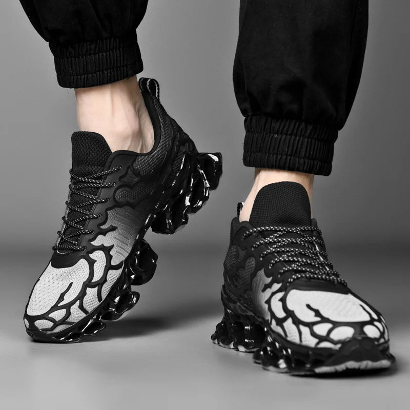 Nomad 550 Blade Sole Sneaker in black / white (MODEL550BWH)
